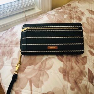 fossil wallet